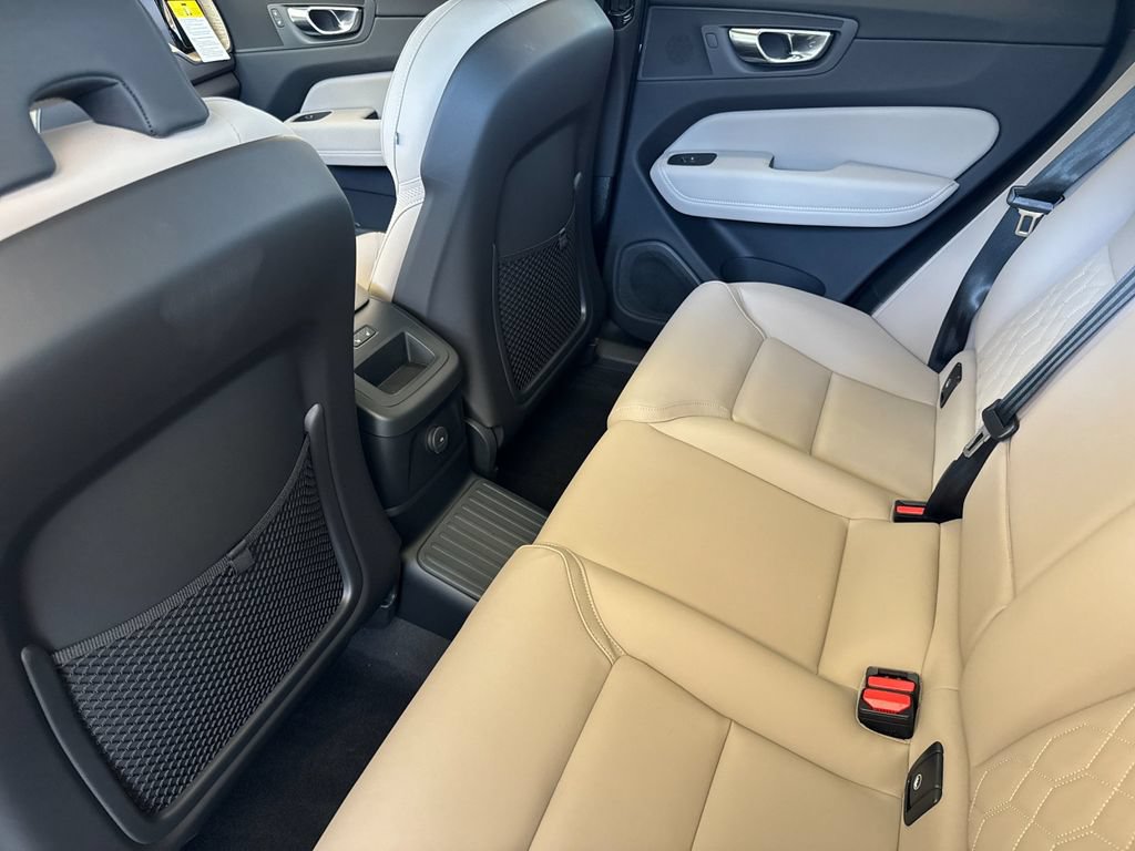 New 2026 Volvo XC60 T8 Plus w/ Protection Package Premier AWD/4WD image 11
