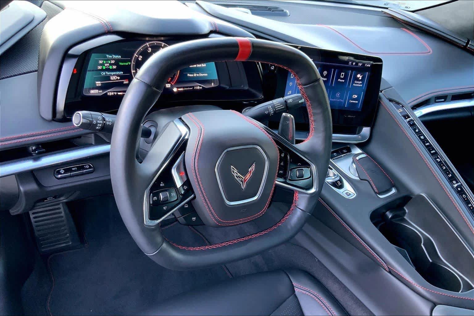 Used 2024 Chevrolet Corvette Stingray Premium Cpe w/ Z51 Performance Package RWD image 6