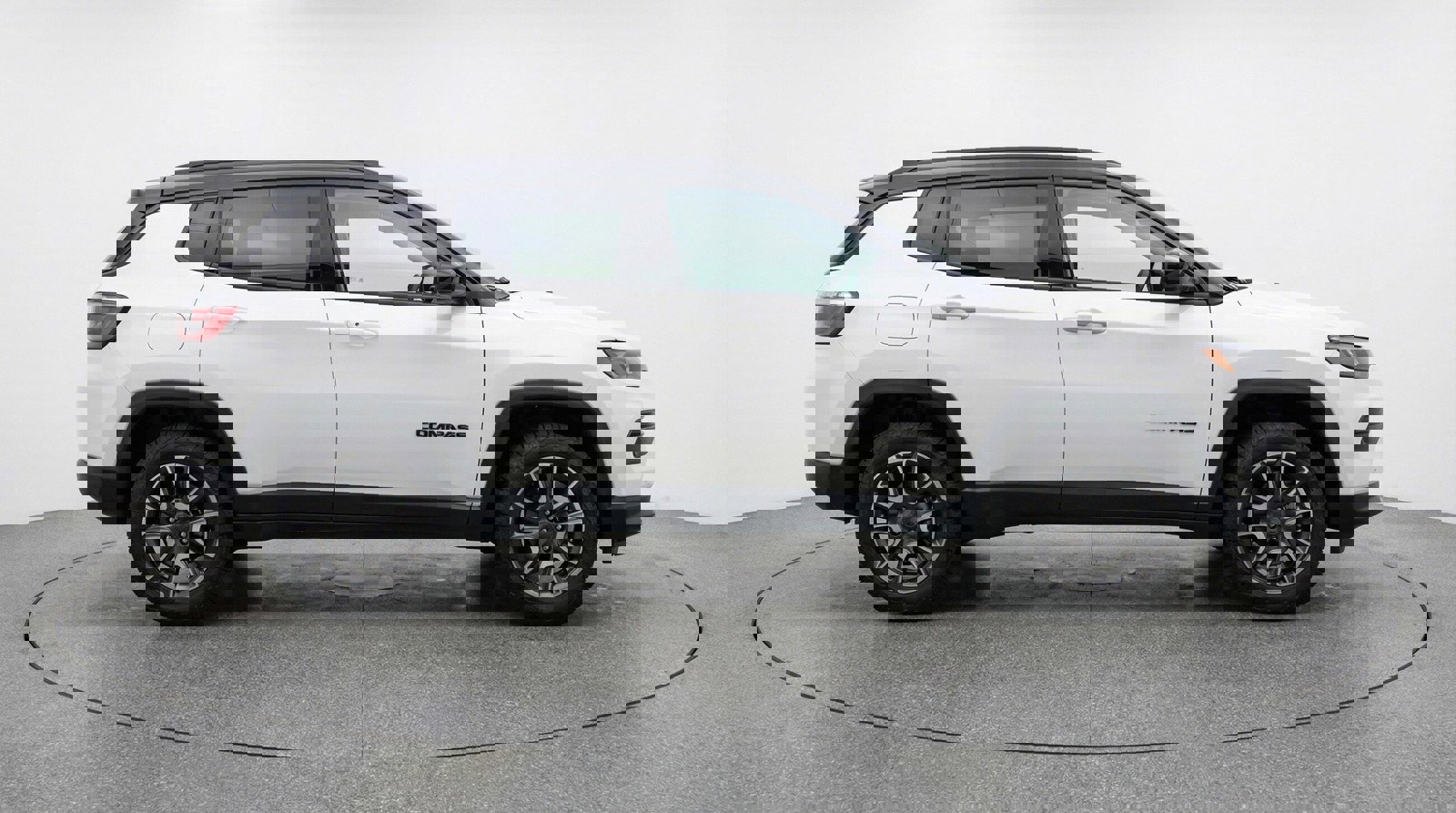 Used 2025 Jeep Compass Trailhawk w/ Trailer Tow Group image 8