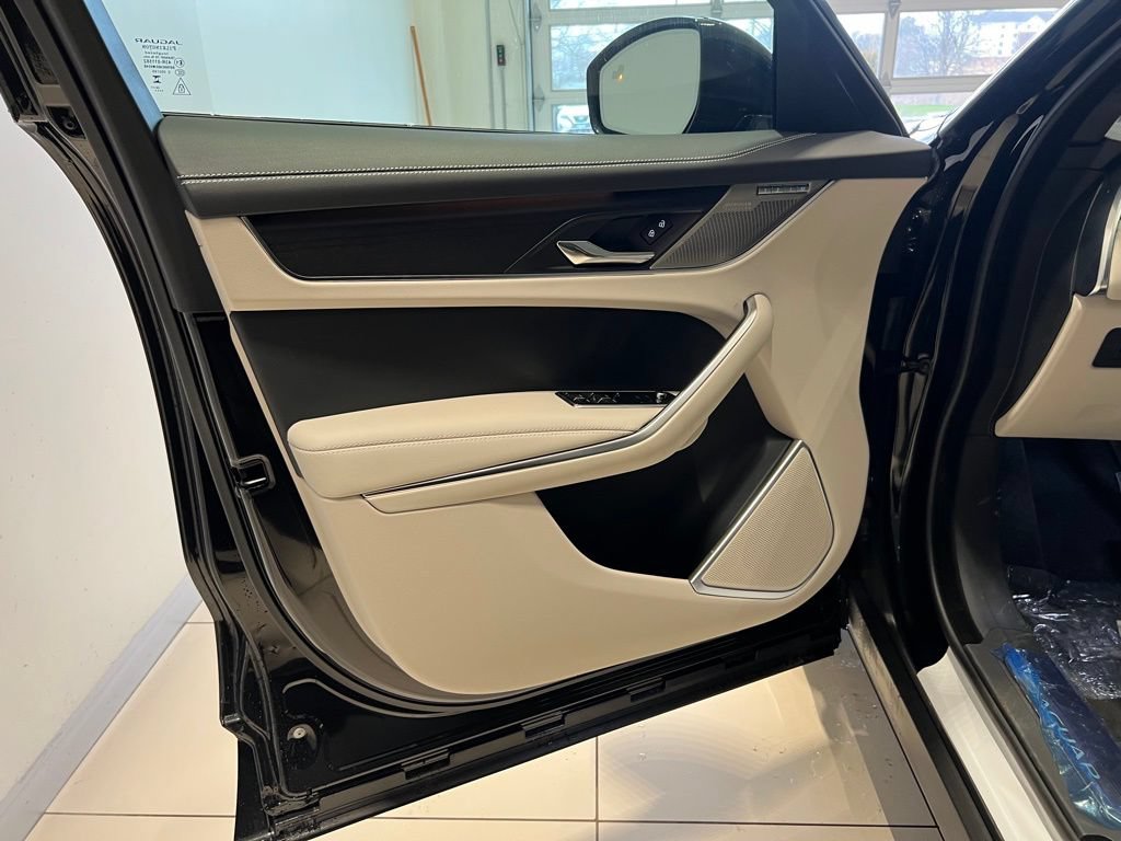 New 2026 Jaguar F-PACE R-Dynamic S AWD/4WD image 25