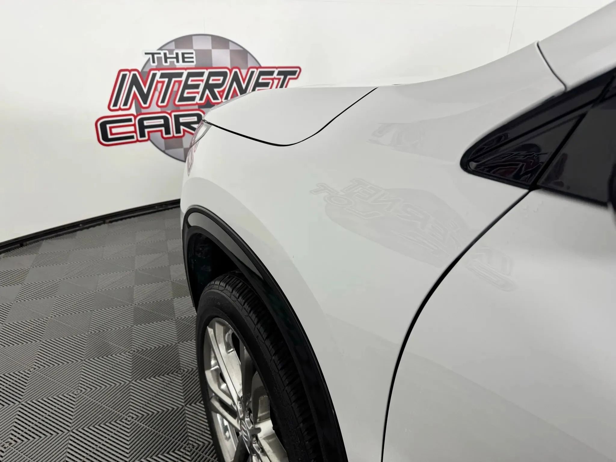 Used 2025 Buick Enclave Sport Touring w/ Super Cruise Package FWD image 19