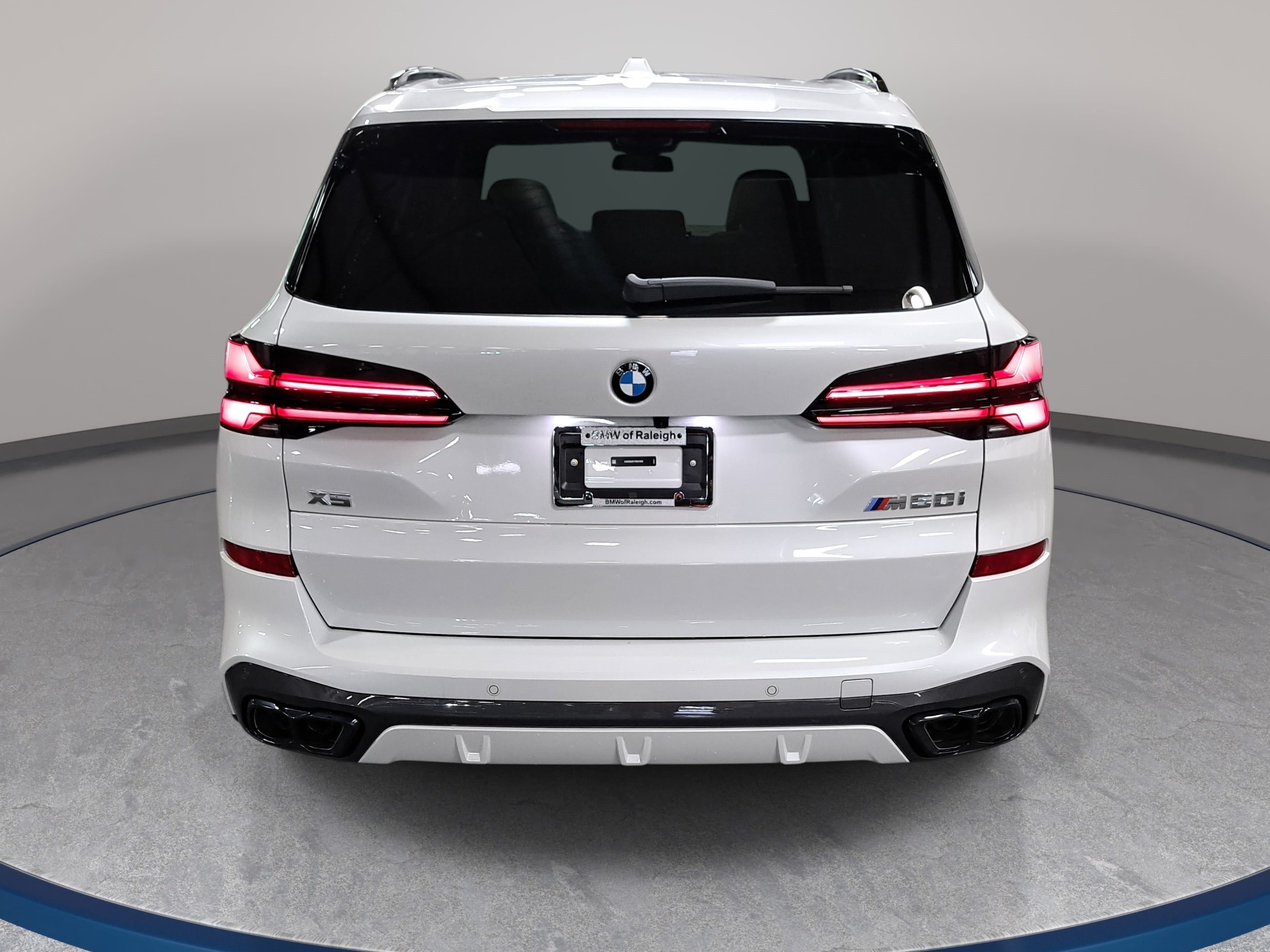 New 2026 BMW X5 M60i AWD/4WD image 6