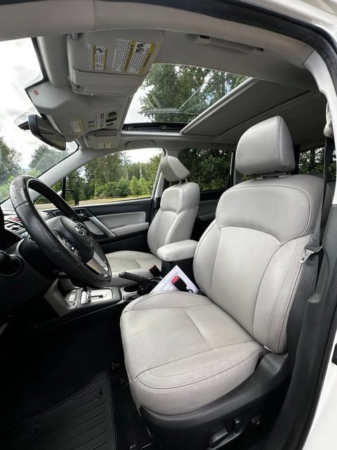 Used 2017 Subaru Forester 2.5i Limited AWD/4WD image 12