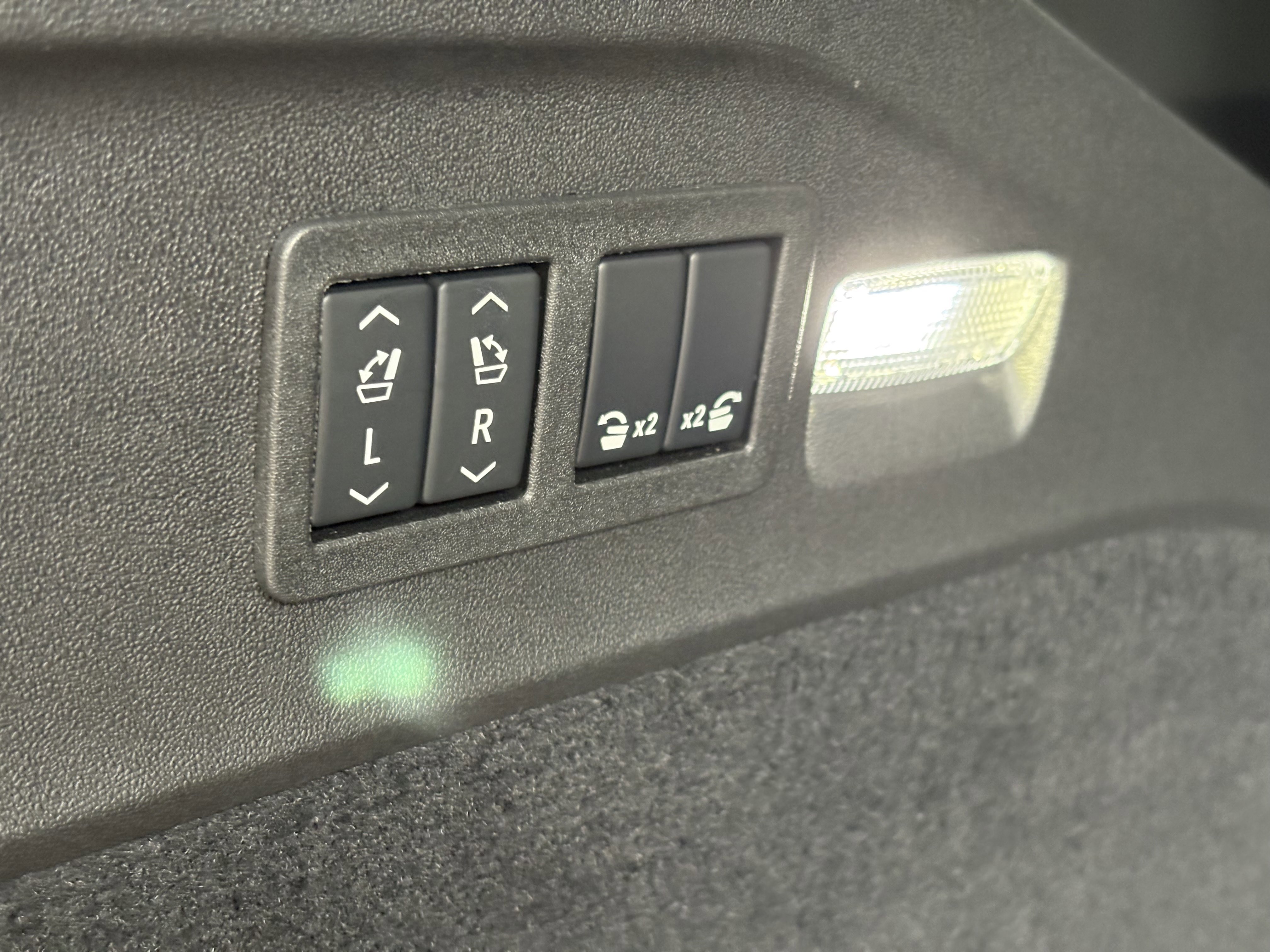 New 2026 Cadillac Escalade IQL Sport 1 image 10