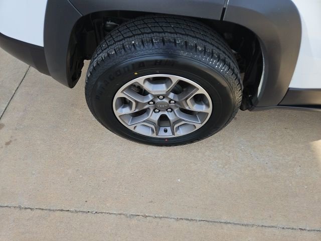 Used 2021 Jeep Cherokee Trailhawk w/ Comfort/Convenience Group image 10