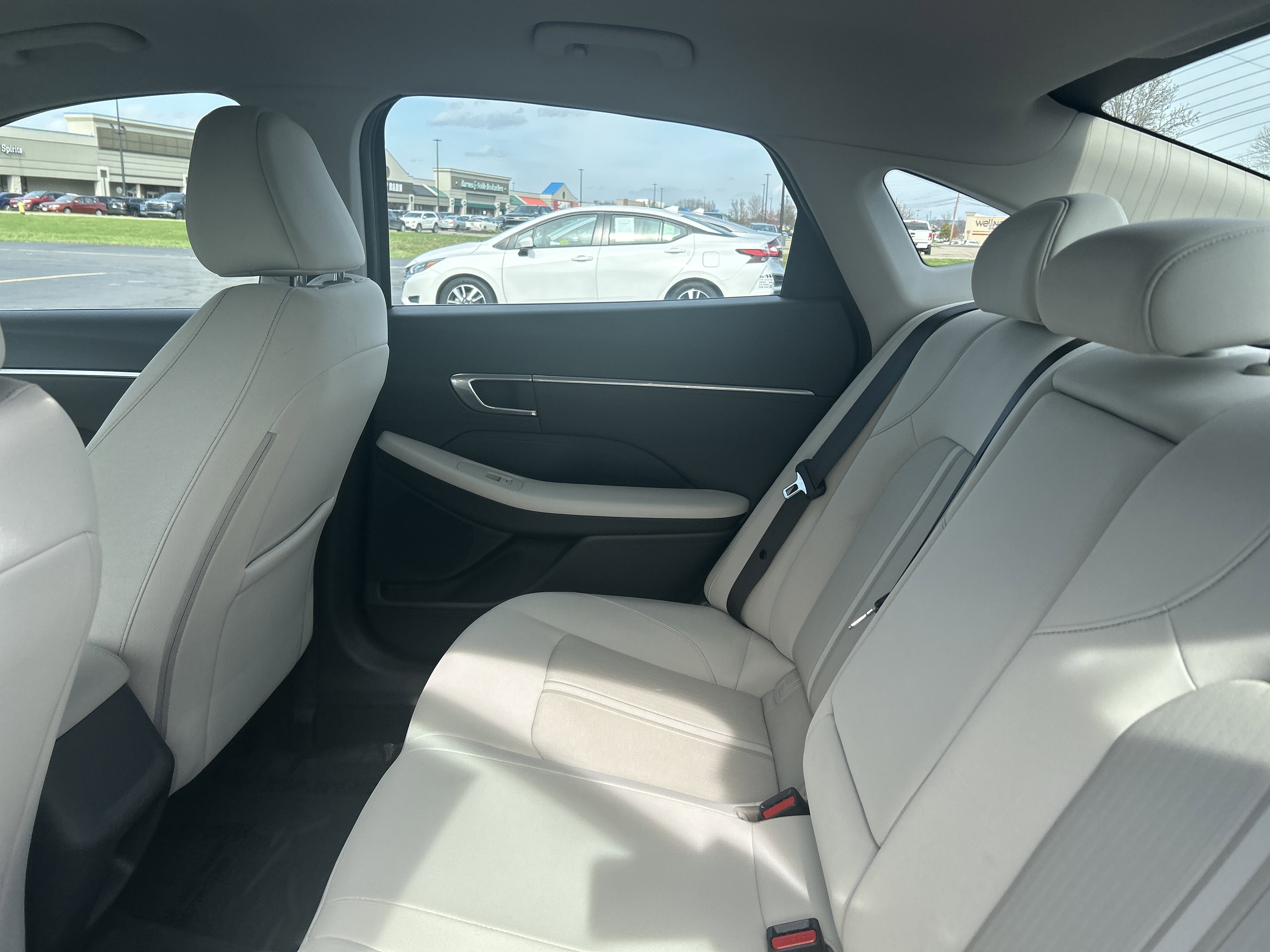 Used 2023 Hyundai Sonata SEL image 14