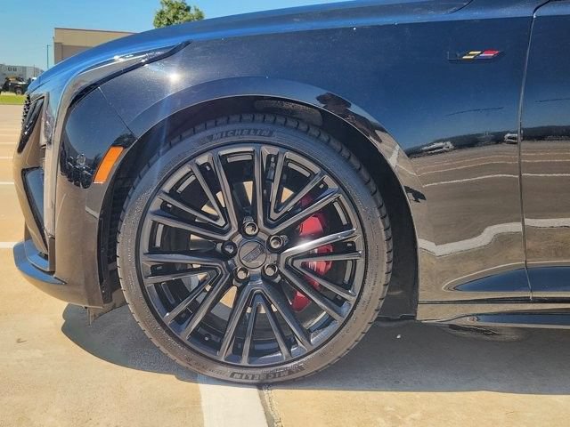 Used 2025 Cadillac CT5 V w/ LPO, ONYX Package RWD image 8