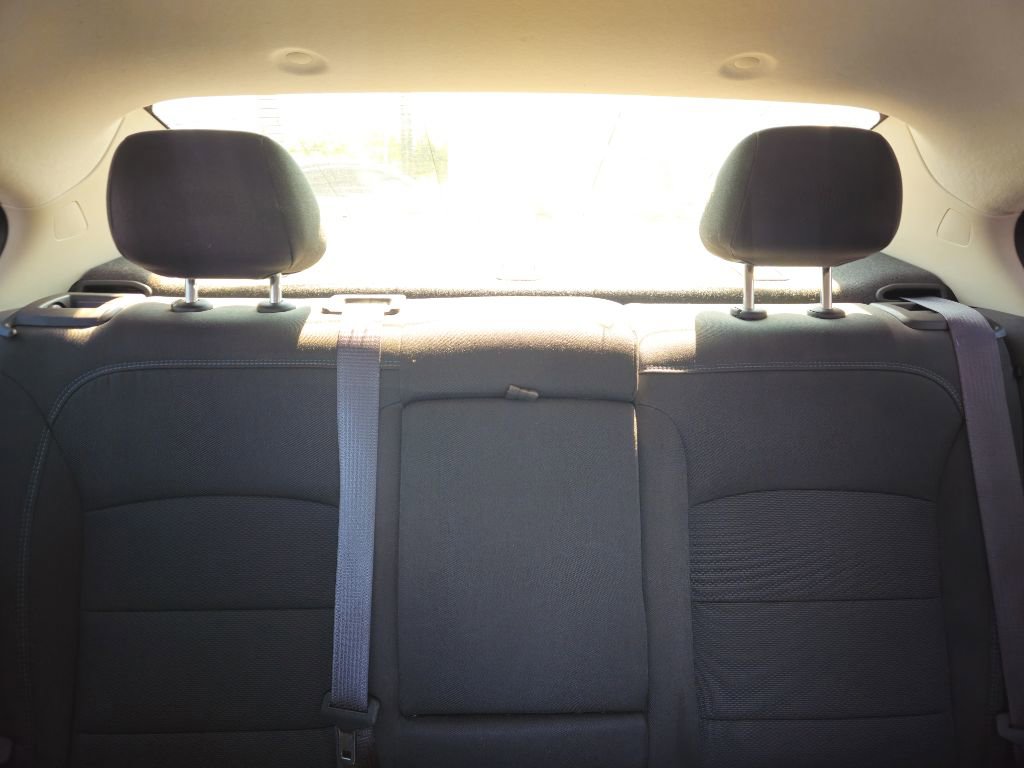 Used 2017 Chevrolet Cruze LT image 25