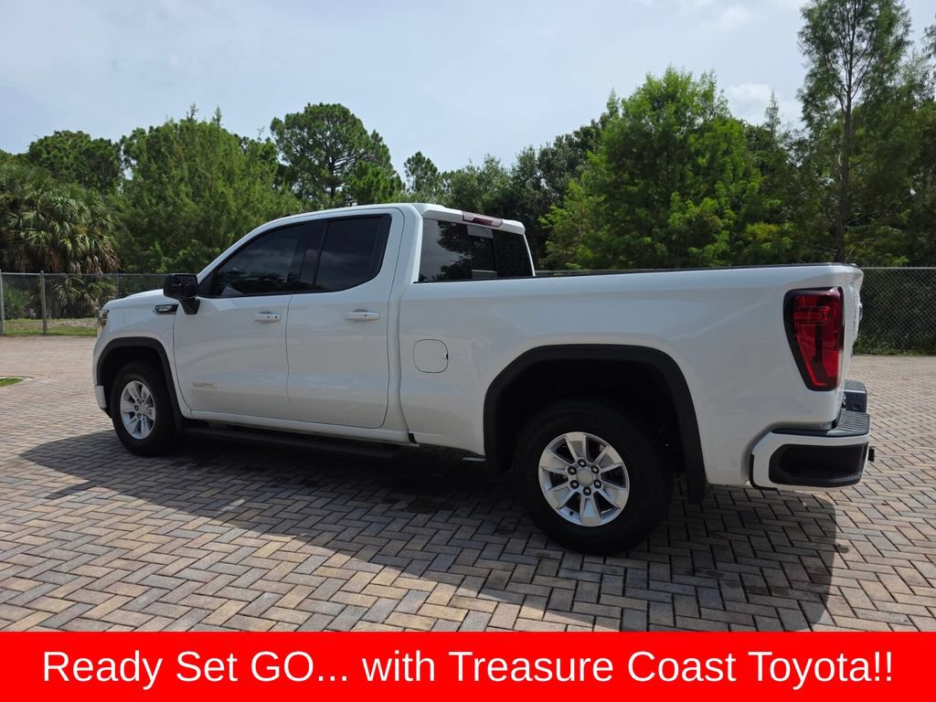 Used 2022 GMC Sierra 1500 Elevation w/ Preferred Package RWD image 10