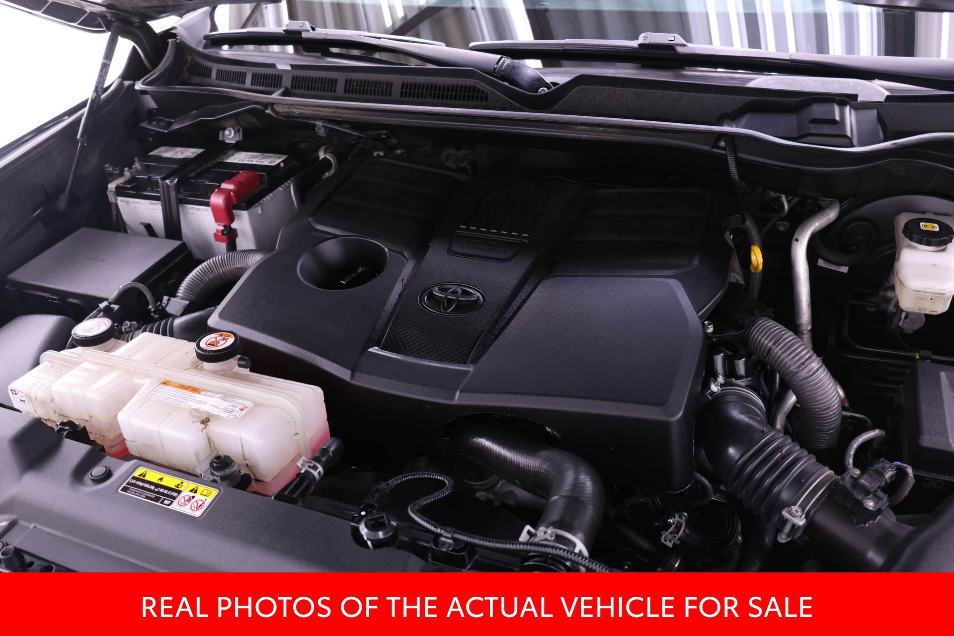 Certified 2022 Toyota Tundra Platinum w/ Advanced Package AWD/4WD image 17