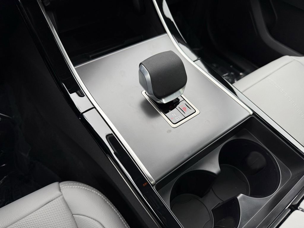 New 2026 Land Rover Range Rover Velar S image 25