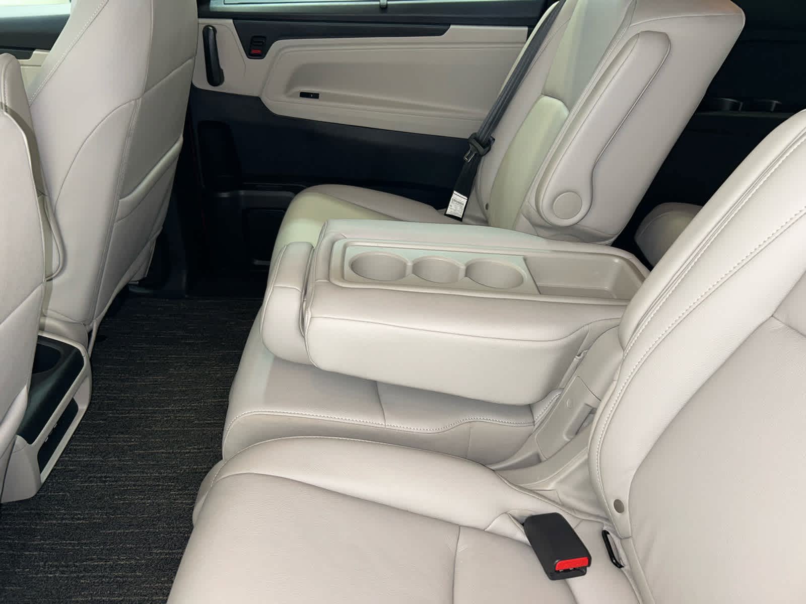 Used 2025 Honda Odyssey EX-L image 9