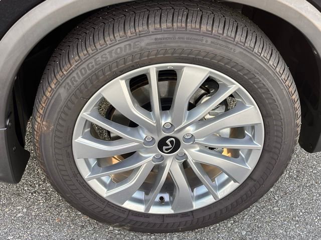 Certified 2025 INFINITI QX50 Luxe image 30