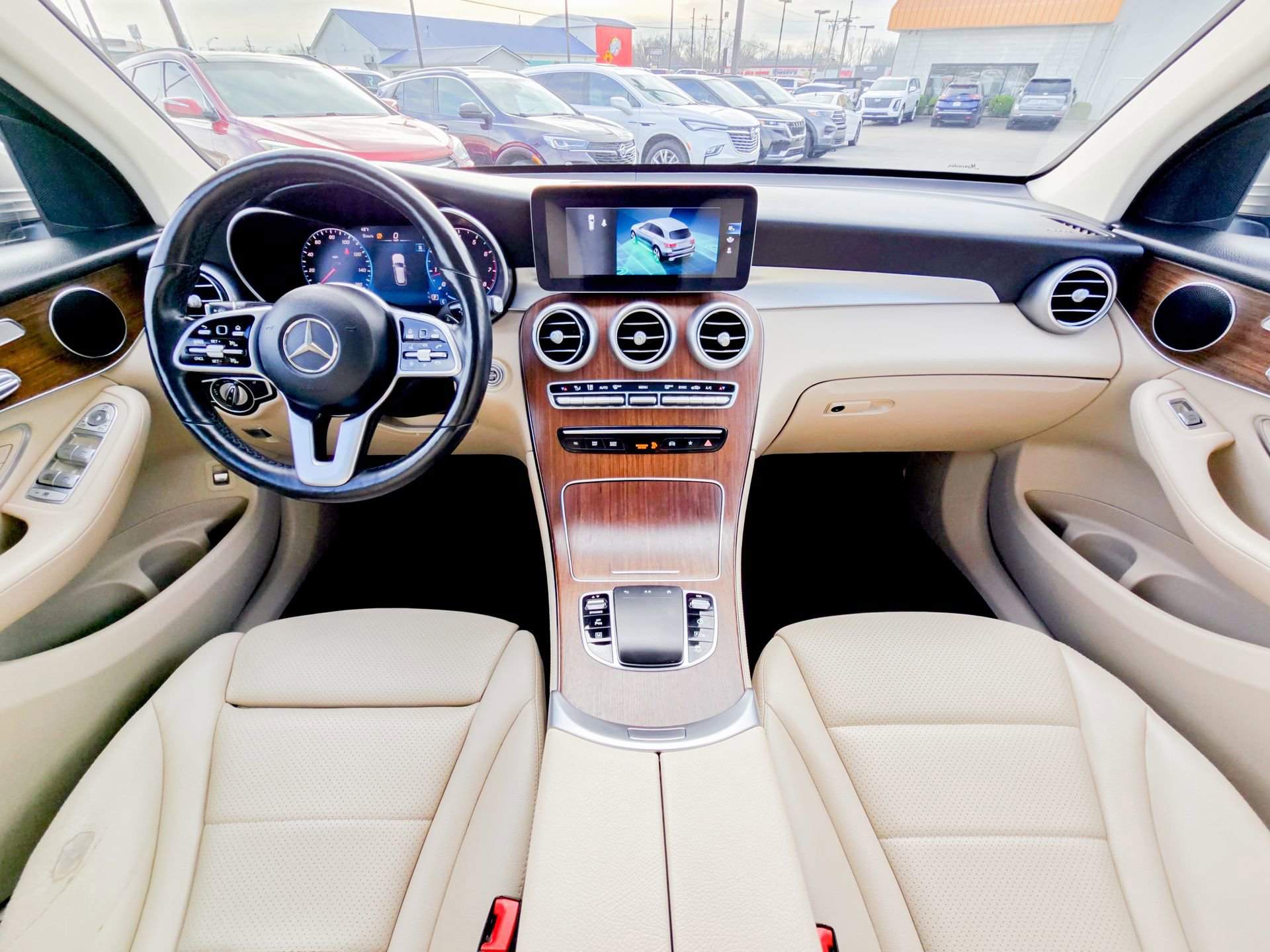 Used 2021 Mercedes-Benz GLC 300 4MATIC image 36