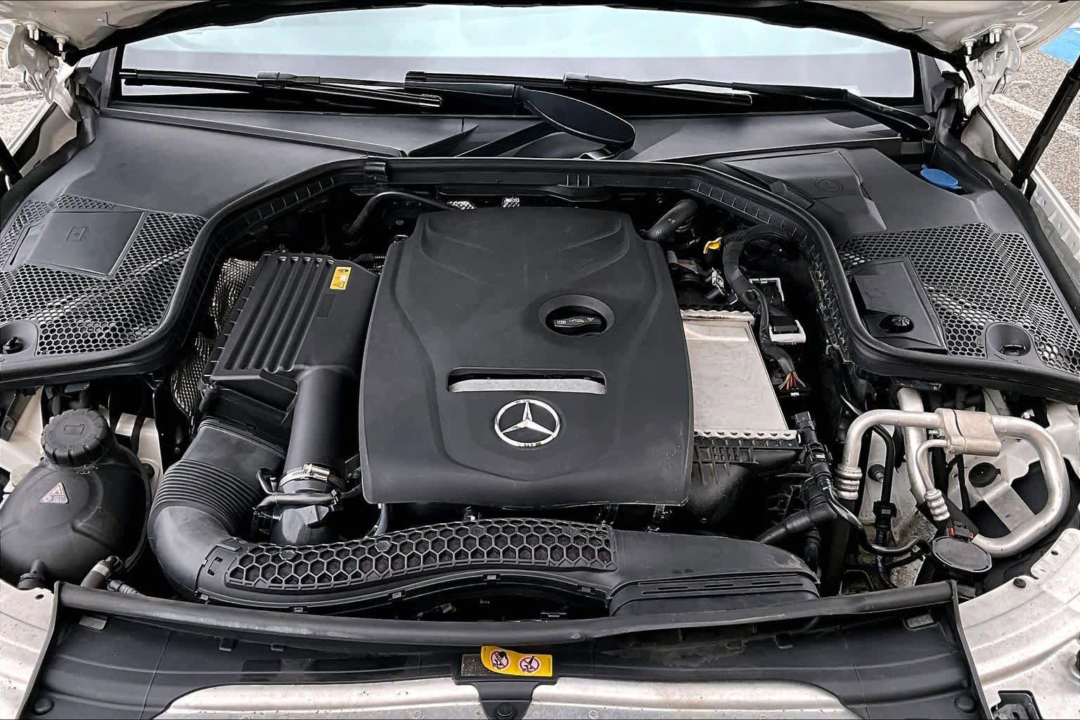 Used 2018 Mercedes-Benz C 300 4MATIC Sedan image 29