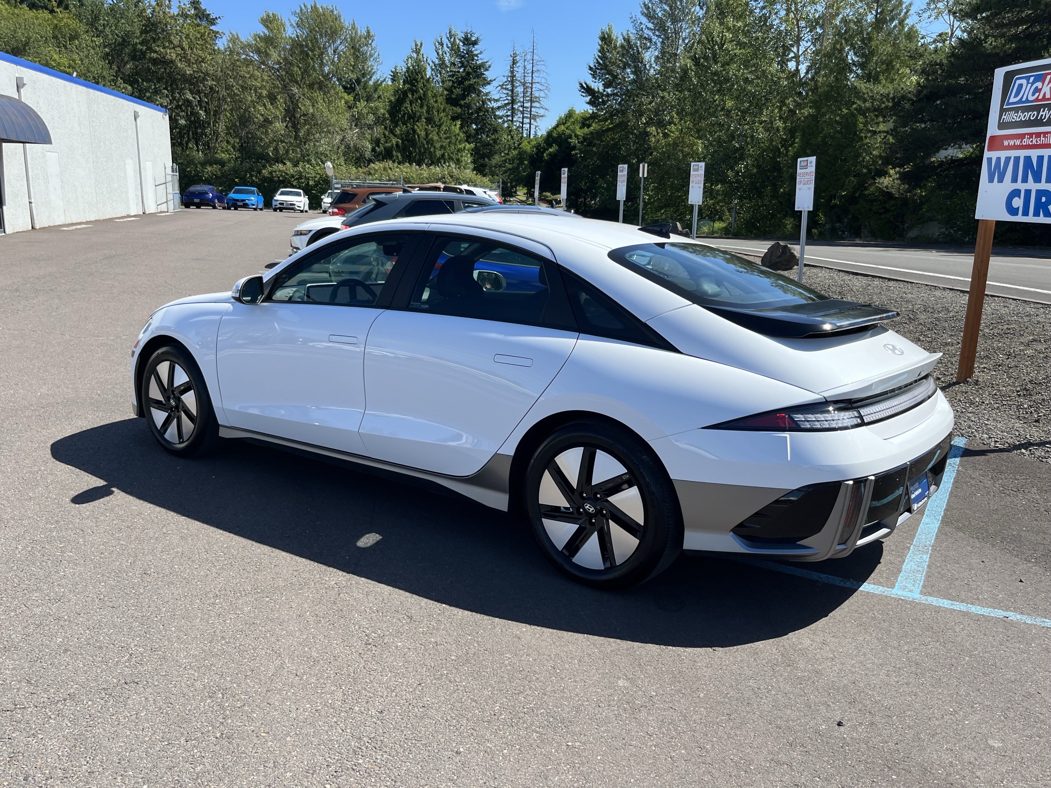 Certified 2025 Hyundai Ioniq 6 Limited RWD image 3