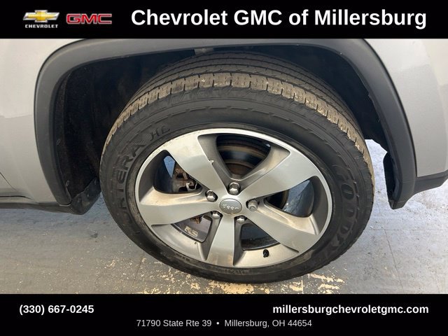 Used 2017 Jeep Grand Cherokee Limited w/ Luxury Group II AWD/4WD image 11