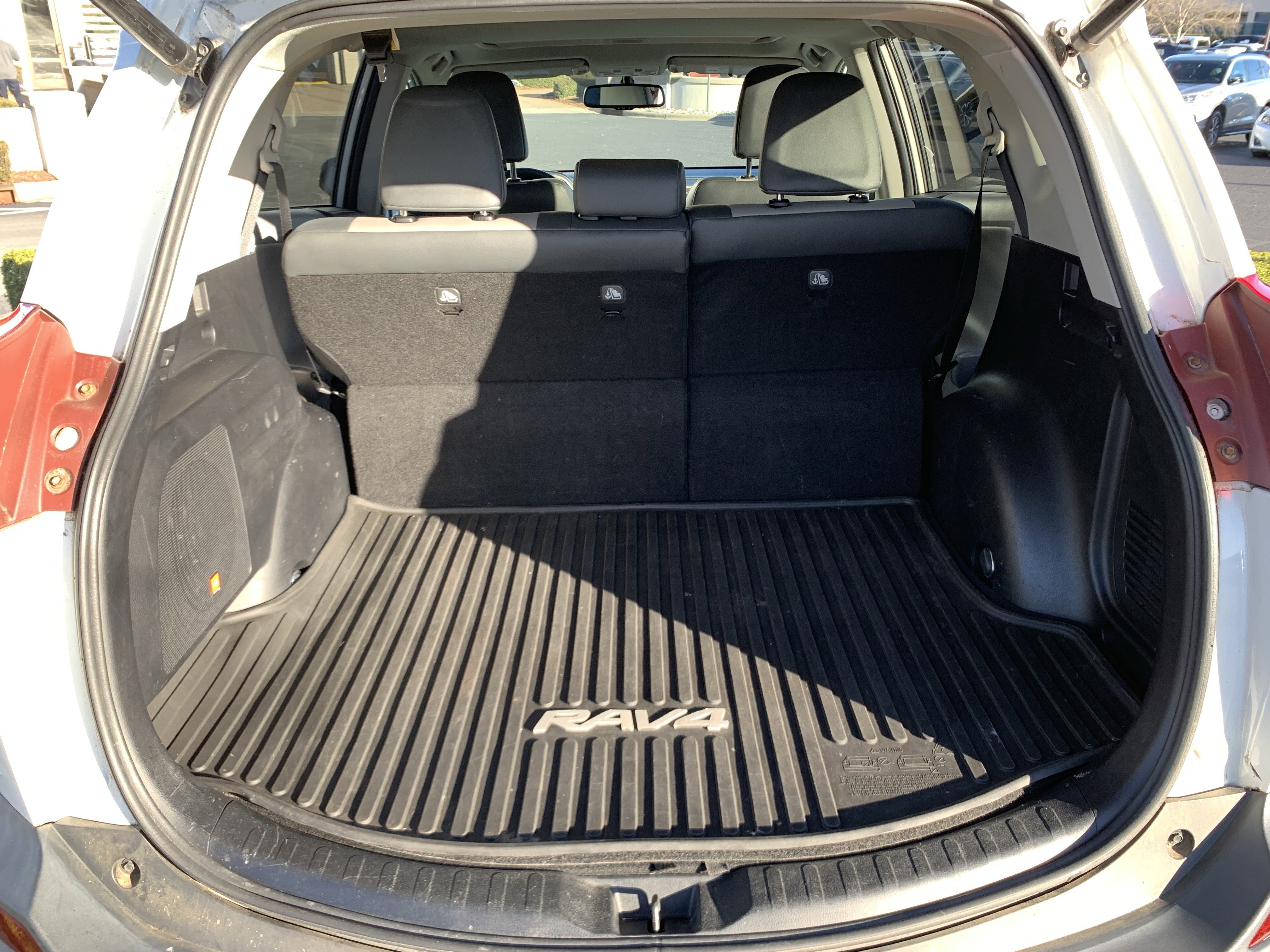 Used 2013 Toyota RAV4 Limited image 34