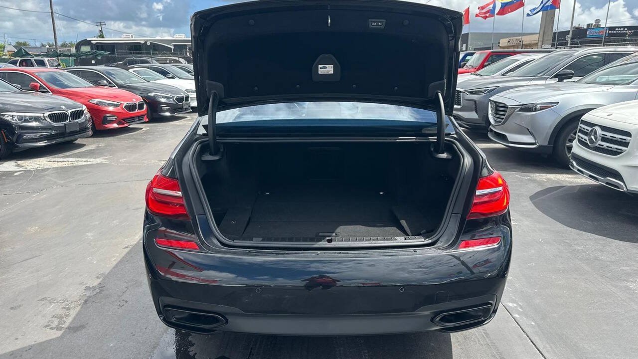 Used 2017 BMW 740e xDrive AWD/4WD image 6