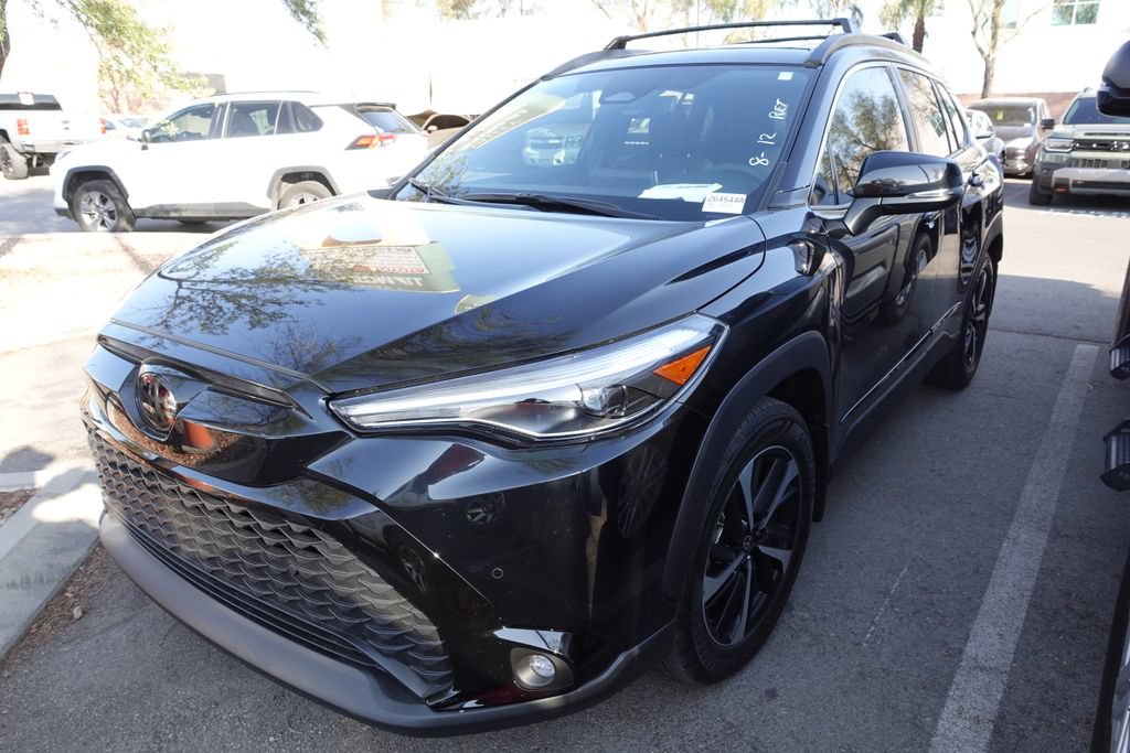 Used 2025 Toyota Corolla Cross AWD Hybrid w/ Convenience Package image 4