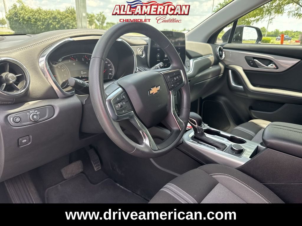 Used 2025 Chevrolet Blazer LT image 10