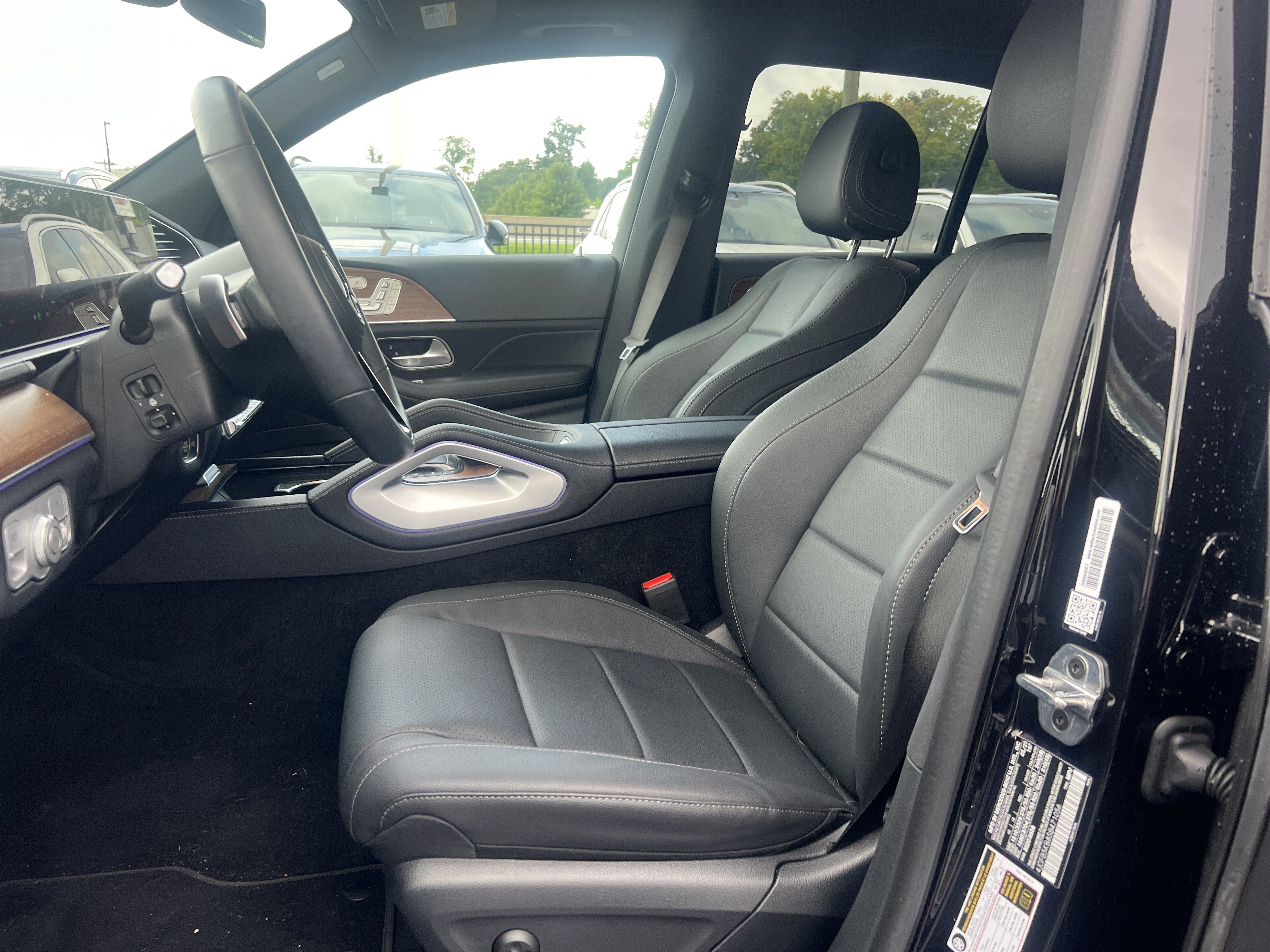 Certified 2025 Mercedes-Benz GLE 450 4MATIC image 17