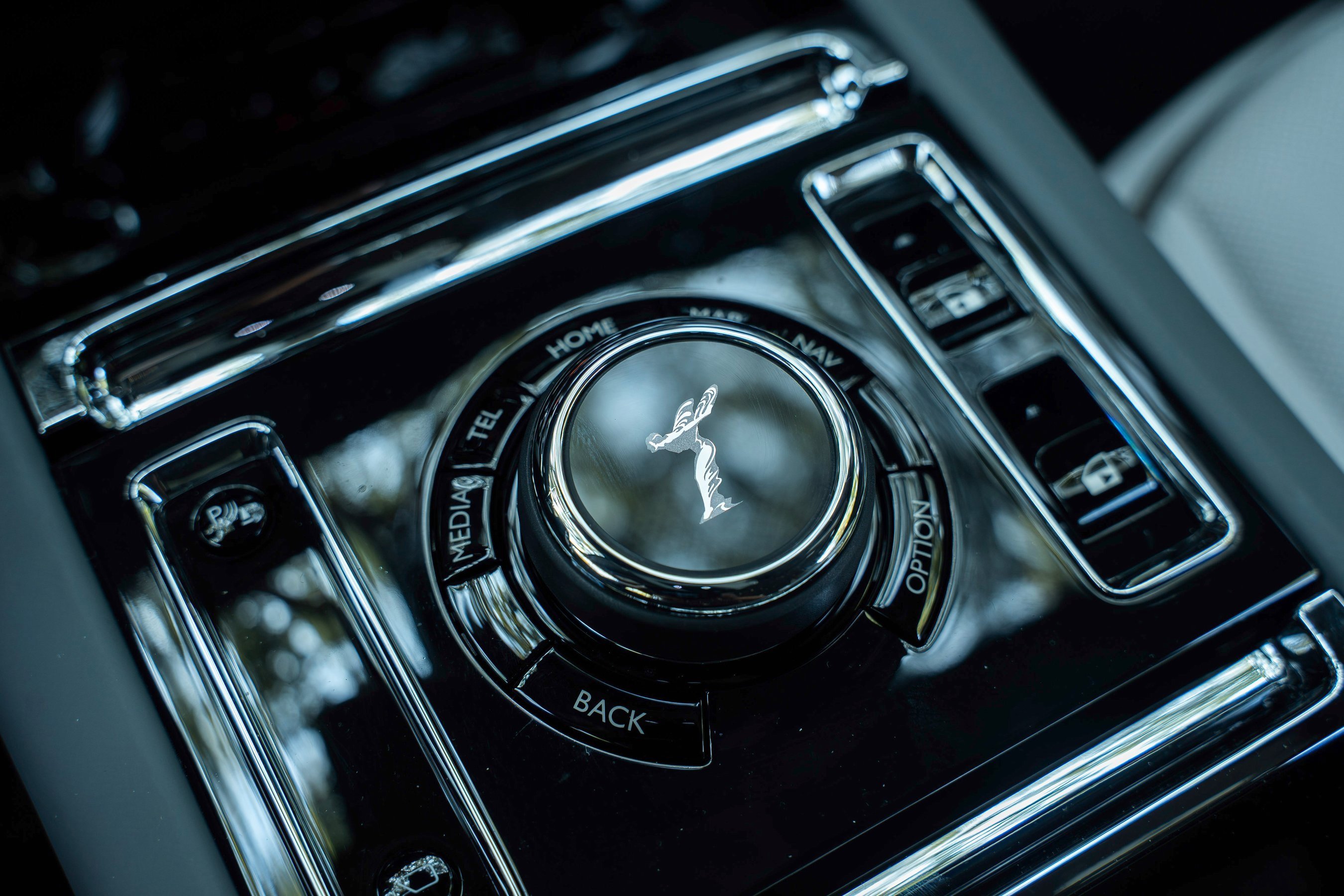 Used 2025 Rolls-Royce Spectre w/ Spectre Launch Package image 35