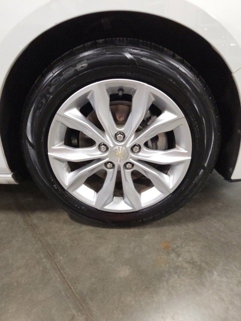 Used 2021 Chevrolet Malibu LT image 40