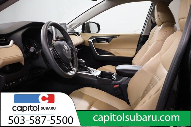 Used 2021 Toyota RAV4 XLE Premium AWD/4WD image 13