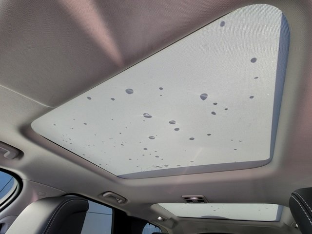 Used 2024 Land Rover Discovery S image 43