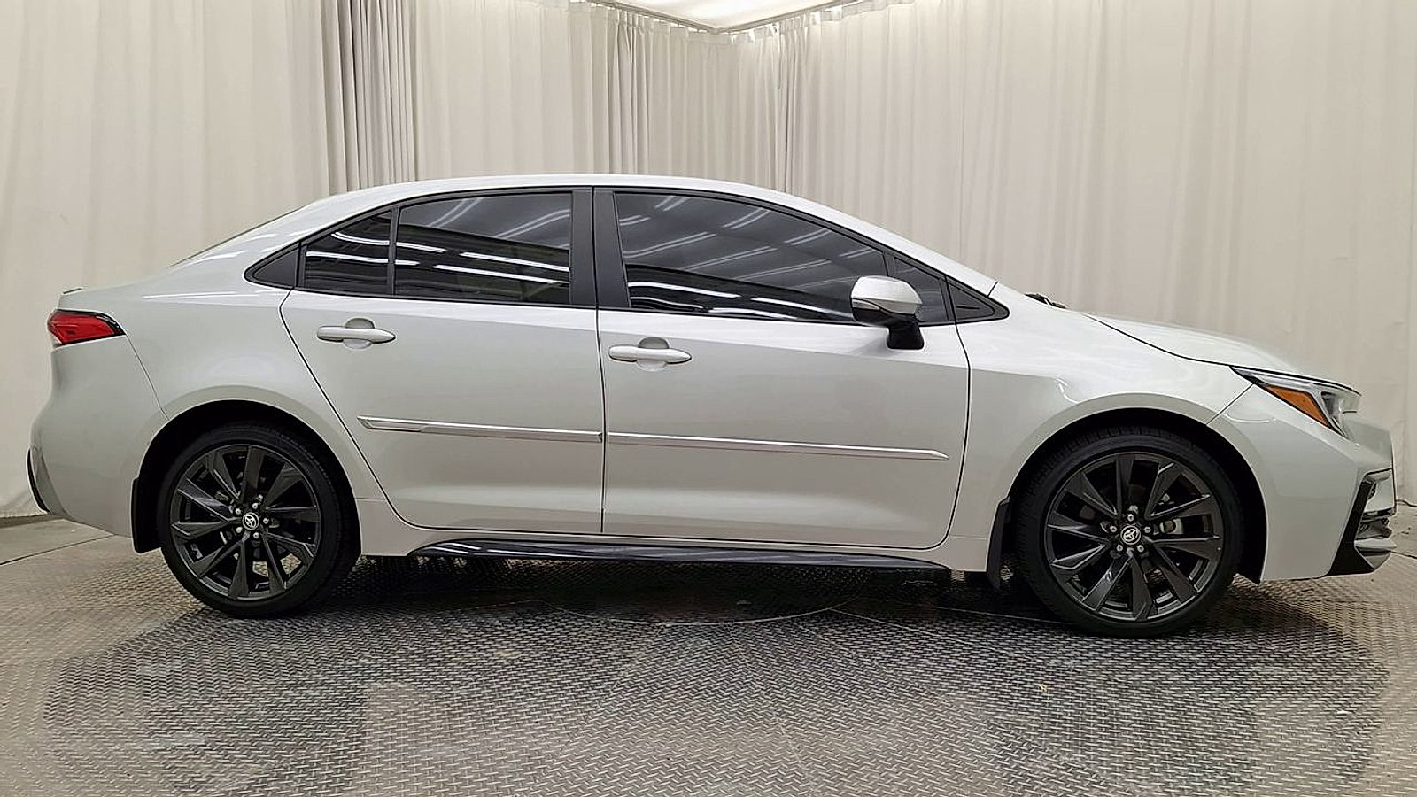 Certified 2024 Toyota Corolla SE FWD image 7