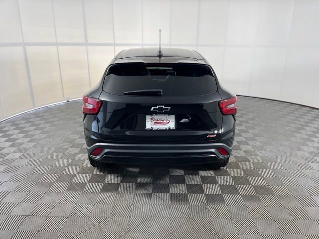 Used 2024 Chevrolet Trax RS FWD image 6