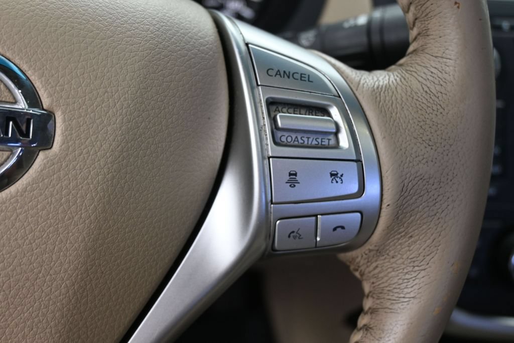 Used 2016 Nissan Altima 2.5 SL w/ 2.5 Technology Package FWD image 39