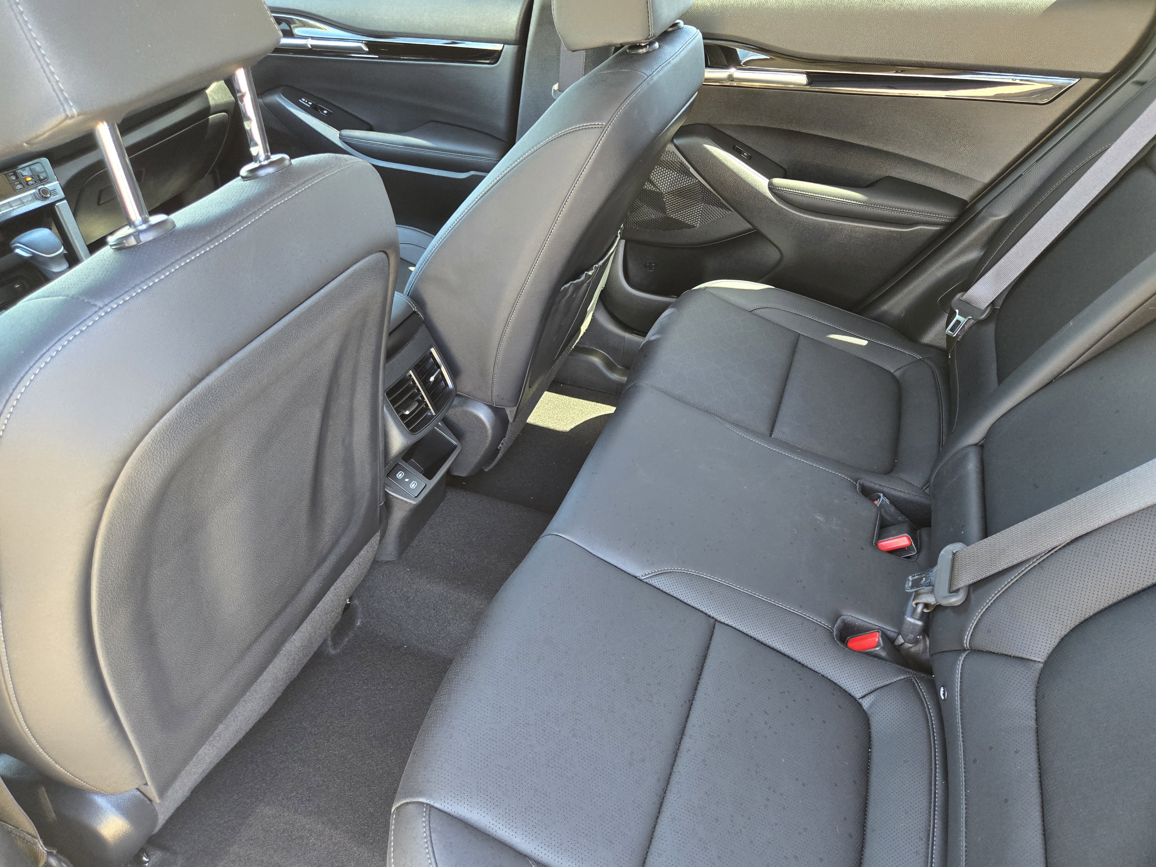 Used 2025 Kia Seltos EX image 9