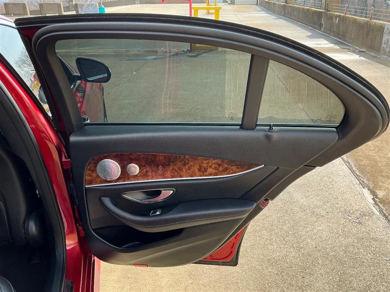 Used 2017 Mercedes-Benz E 300 4MATIC image 32