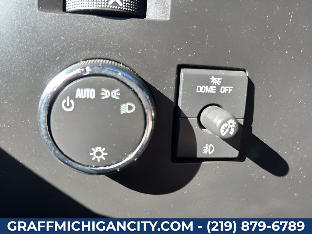 Used 2011 Chevrolet Silverado 1500 LT w/ All-Star Edition AWD/4WD image 19