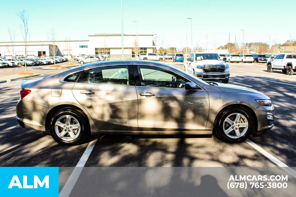 Used 2024 Chevrolet Malibu LT FWD image 9
