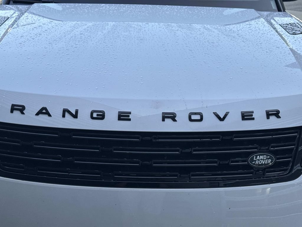 New 2026 Land Rover Range Rover Sport Dynamic SE AWD/4WD image 11