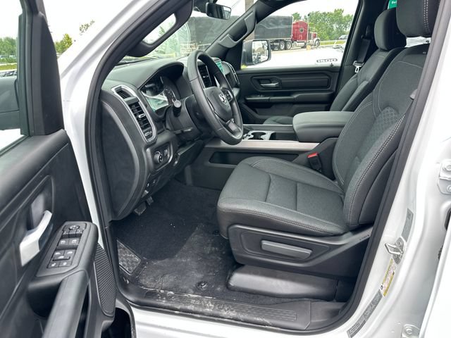 New 2026 RAM 1500 Express AWD/4WD image 10