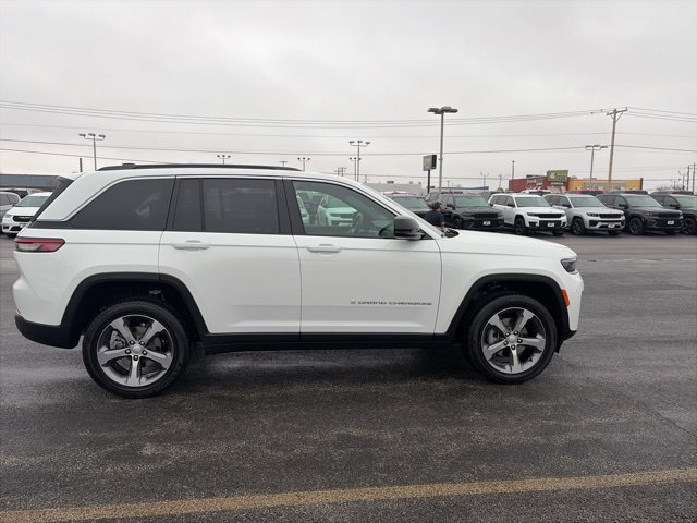New 2026 Jeep Grand Cherokee Limited AWD/4WD image 7
