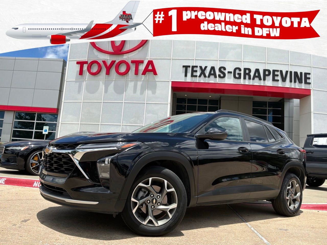 Used 2025 Chevrolet Trax LT FWD image 1