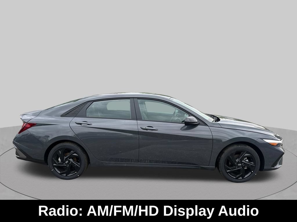 Used 2026 Hyundai Elantra Sport FWD image 7