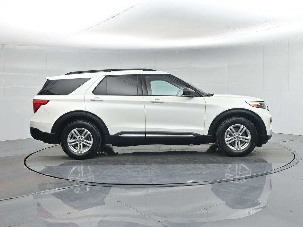 Certified 2022 Ford Explorer XLT image 32