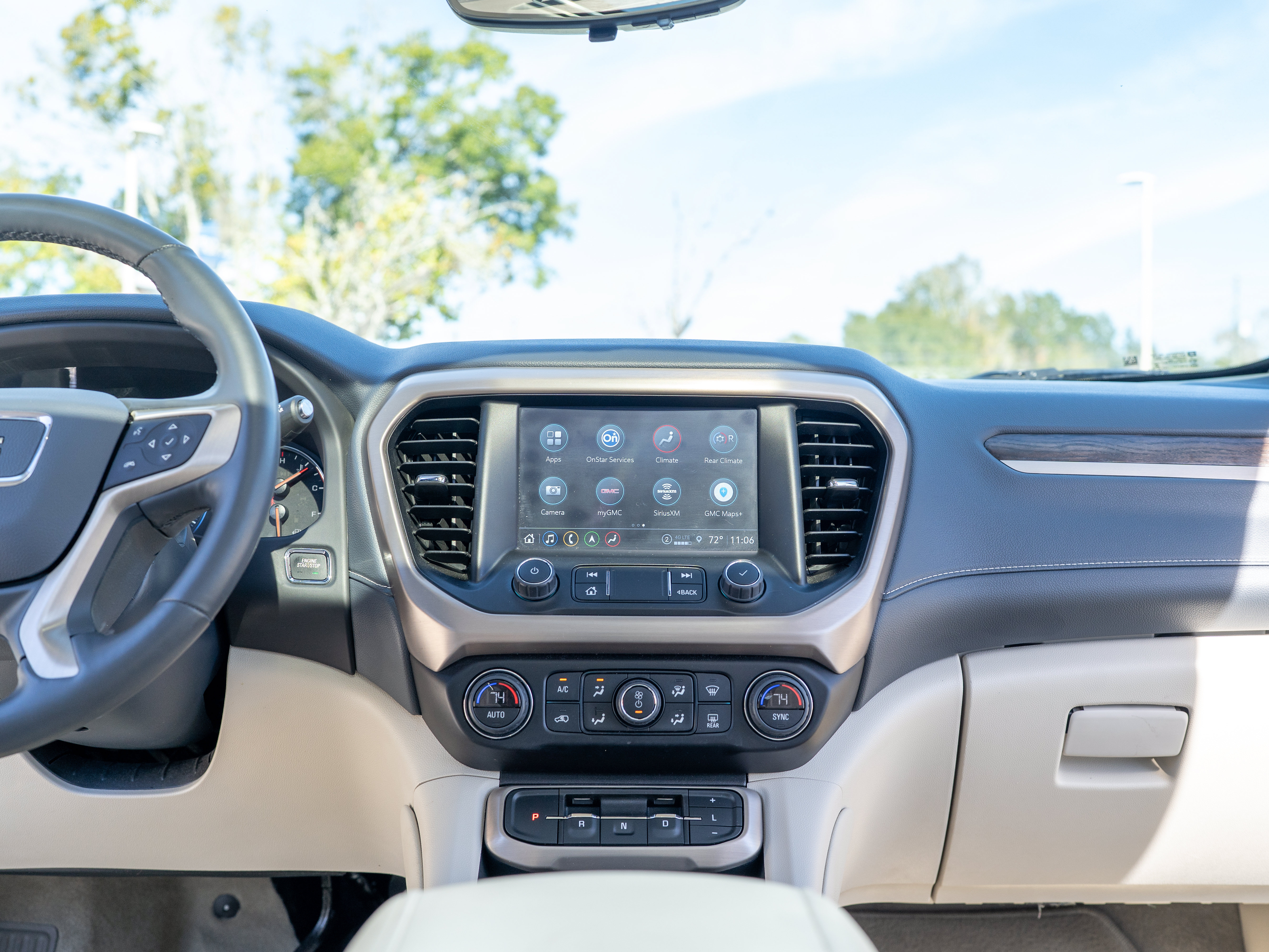 Used 2023 GMC Acadia Denali w/ Denali Ultimate Package FWD image 28