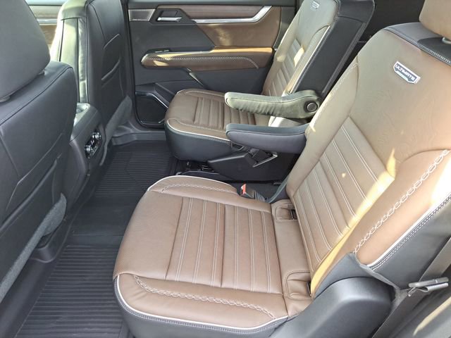 New 2026 GMC Acadia Denali Ultimate w/ LPO, Floor Liner Package image 9