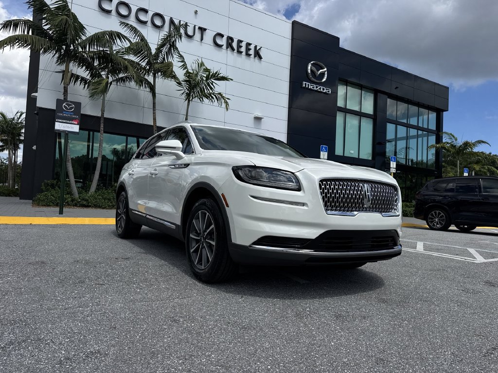 Used 2022 Lincoln Nautilus FWD image 30