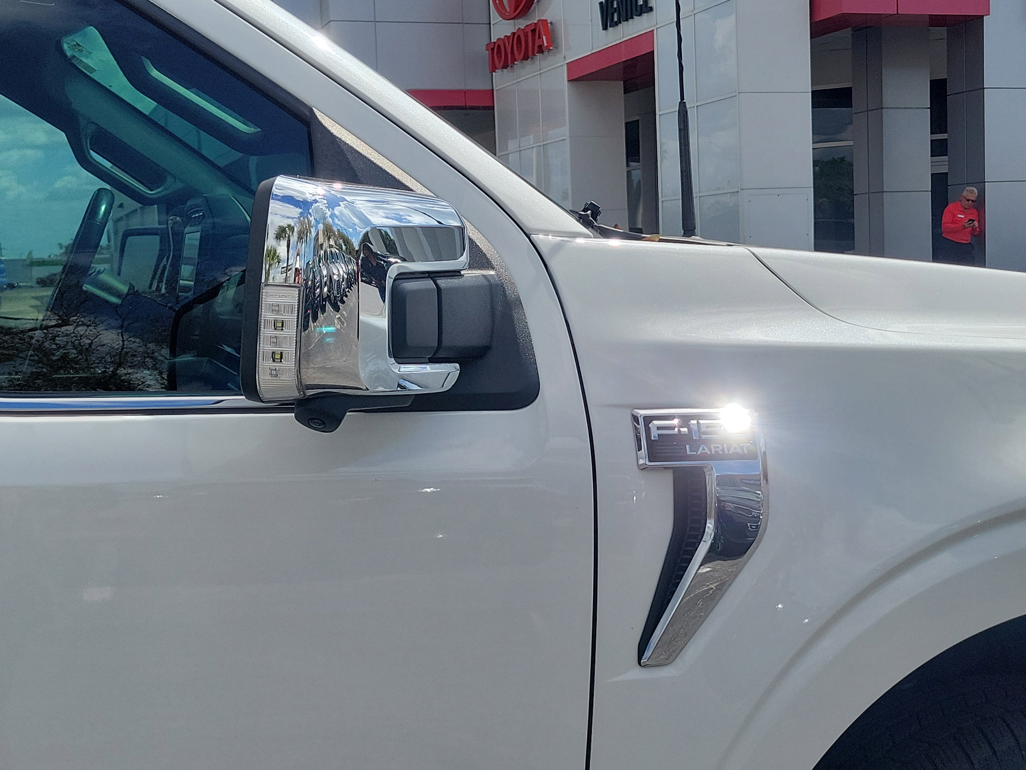 Used 2021 Ford F150 Lariat w/ Equipment Group 502A High image 8