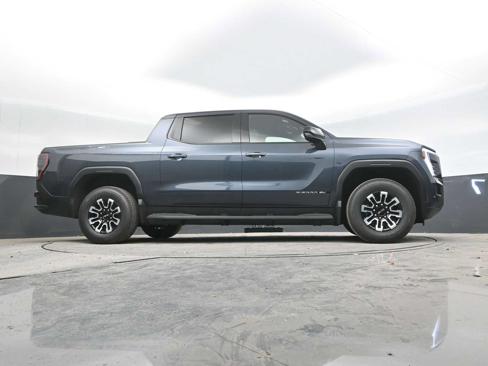 New 2026 GMC Sierra EV Elevation AWD/4WD image 44