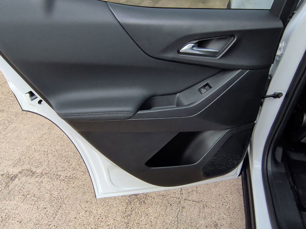 New 2026 Chevrolet Equinox LT w/ Safety and Technology Package image 33