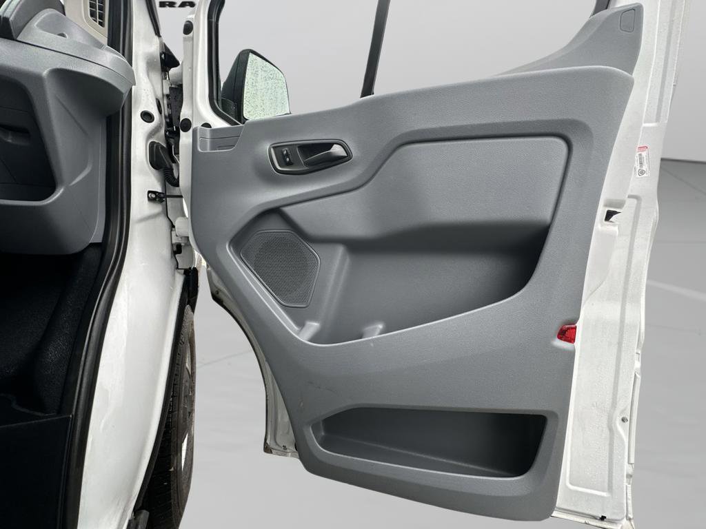 Used 2019 Ford Transit 150 148 Medium Roof RWD image 31